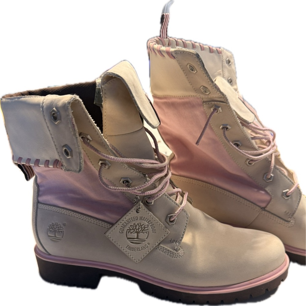 Timberland Women's Lace-Up Boots in Pink and Cream